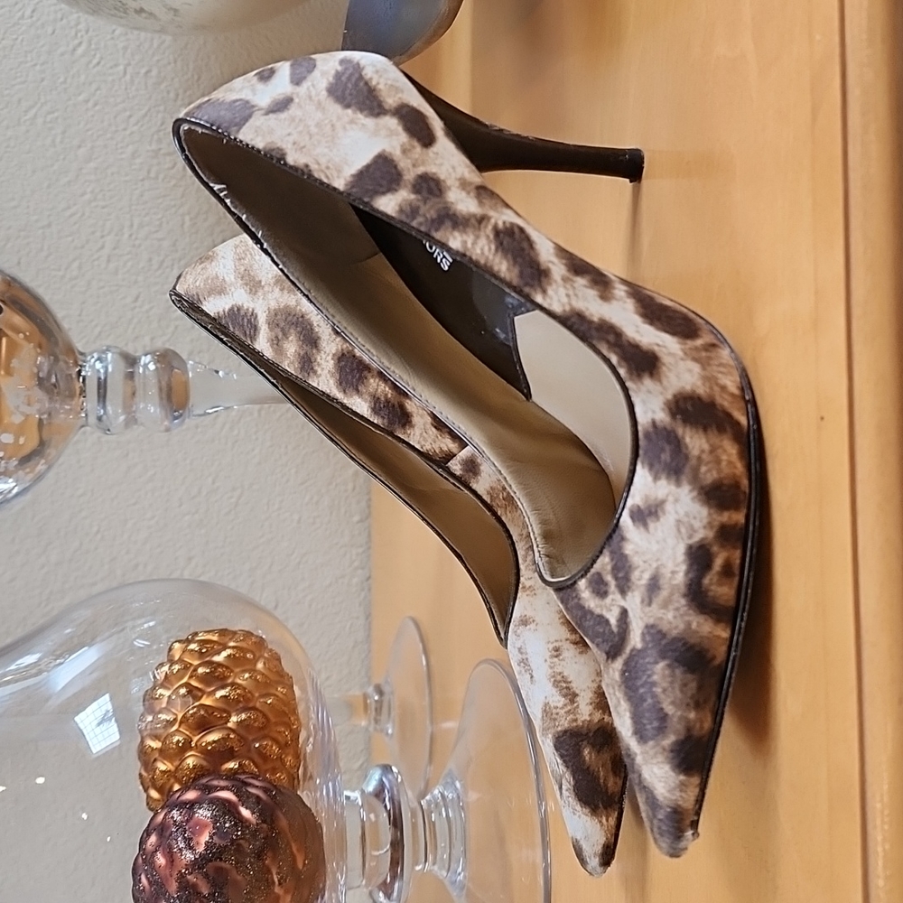 "Well worn" Michael Kors Animal Print Heels size 7